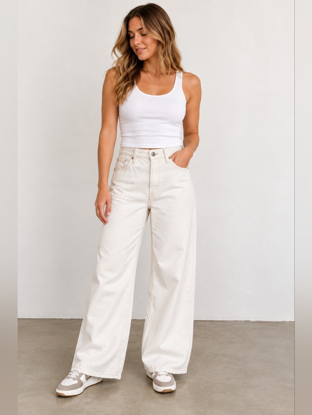 H&M Wide Leg Ultra High Waist Jeans Cream White Size 8